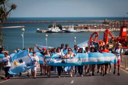Marcha a un mes de la desaparición del submarino ARA San Juan