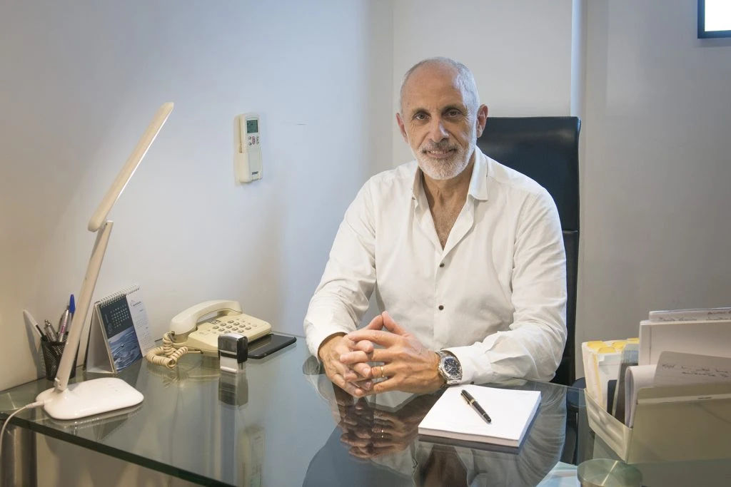 El doctor Gustavo Milone es especialista en hematología y hemoterapia. Fue uno de los principales impulsores del registro nacional de donantes voluntarios de médula ósea. 