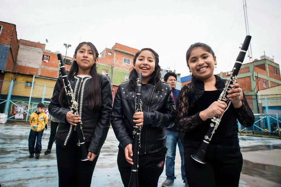 Música es sinónimo de alegría para los integrantes de la orquesta de Fátima. 