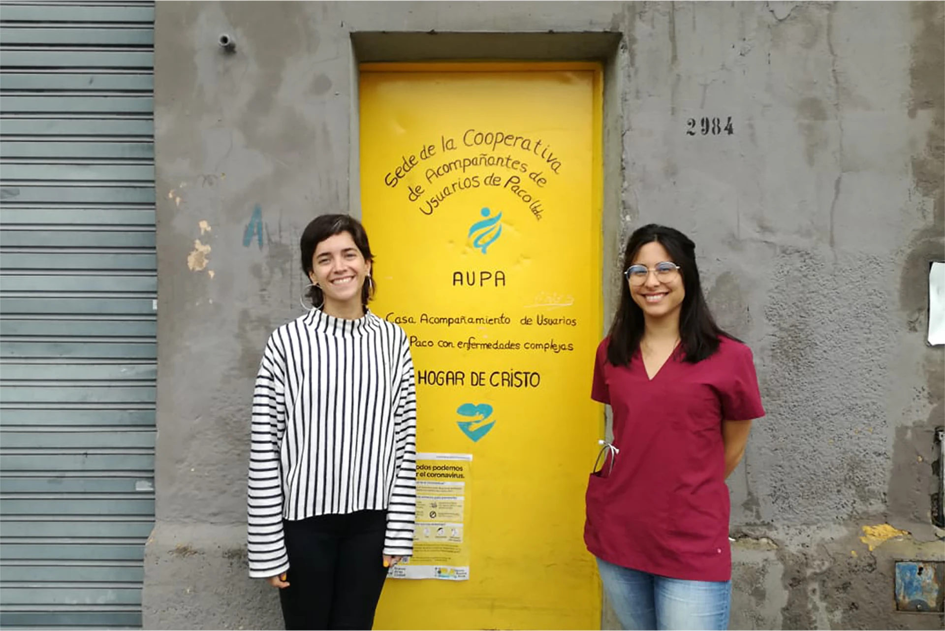 Clara Spirito y Micaela Blanco, trabajan en Masantonio atendiendo a pacientes en situación de consumo que muchas veces no tienen un hogar a donde ir.