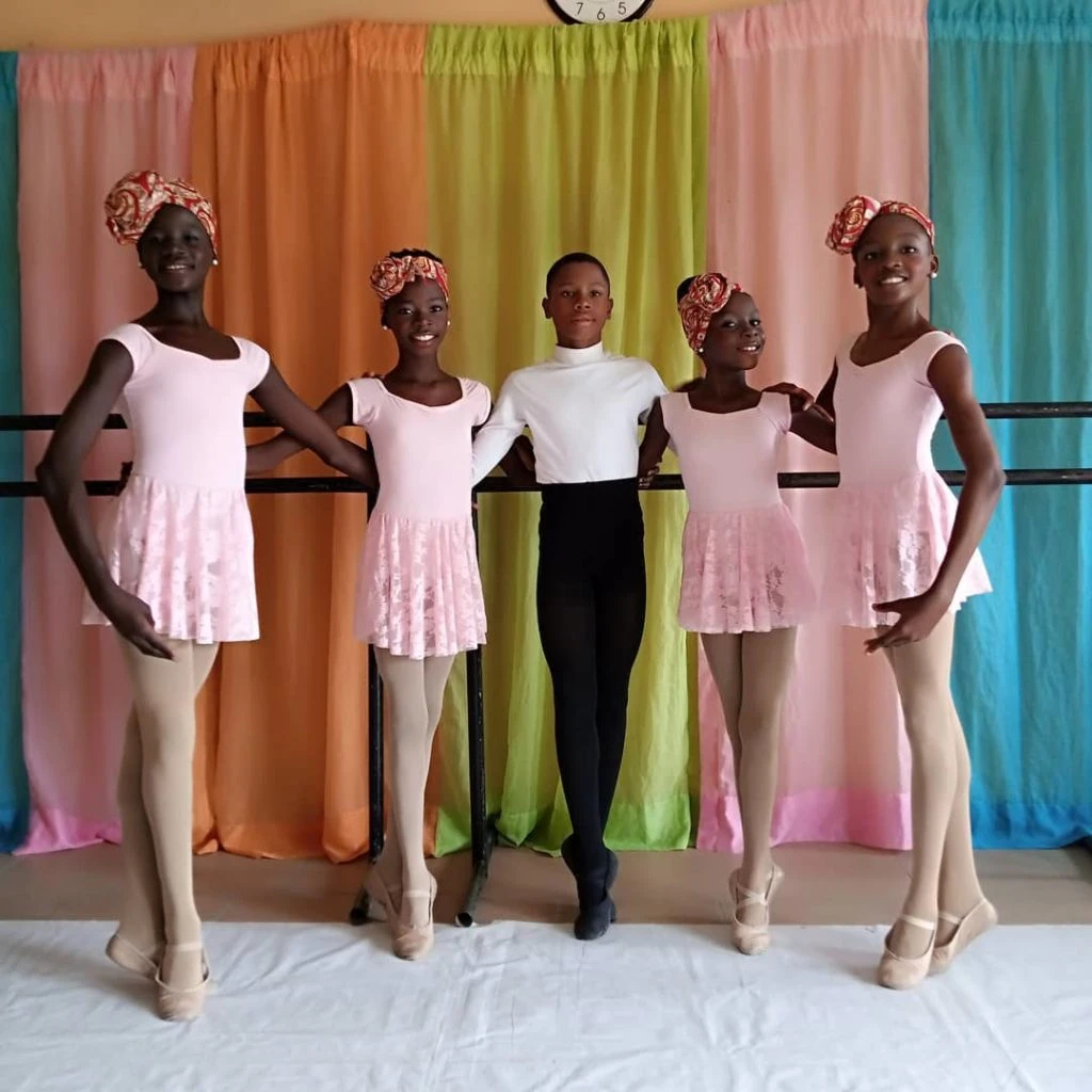 Ellos son cinco de los alumnos de Leap of Dance: Beauty Omondiagbe, Precious Duru, Anthony Mmmesoma Madu, Chinemerem Duru y Daniella Nnamani. 