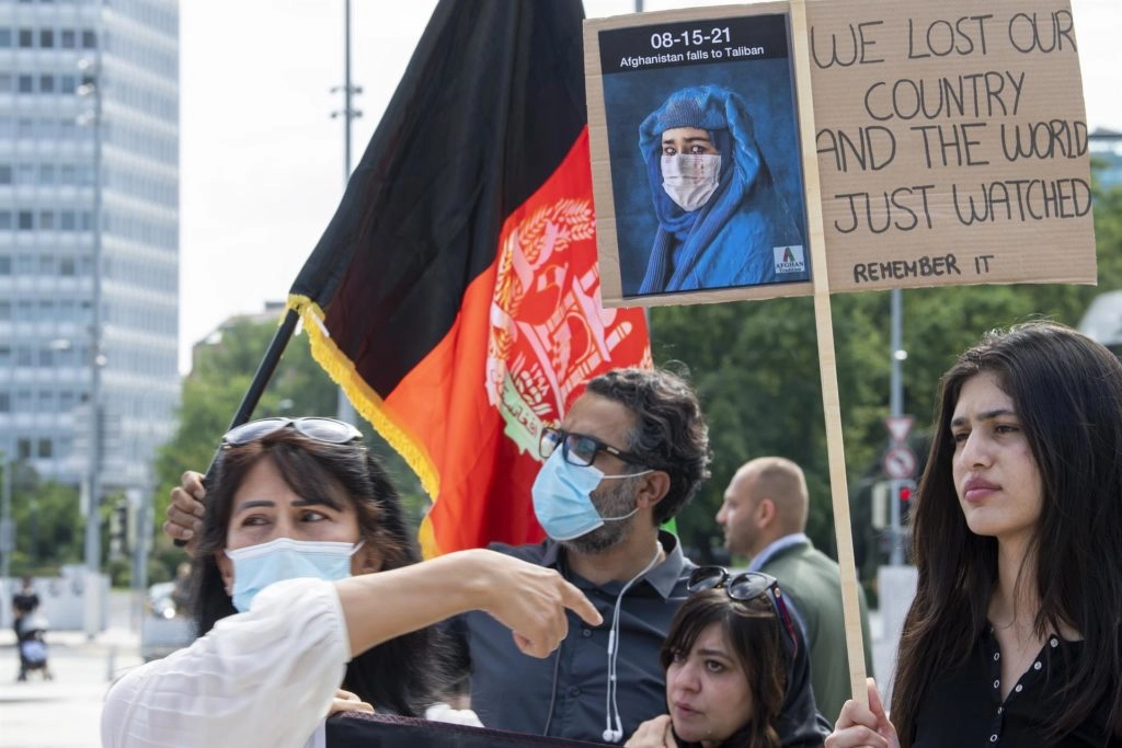 Las protestas contra el régimen talibán se multiplicaron por toda Europa (EFE)