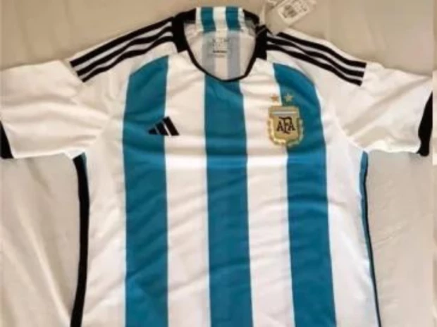 Cómo saber si la nueva camiseta de la Selección Argentina es original o  replica – GENTE Online