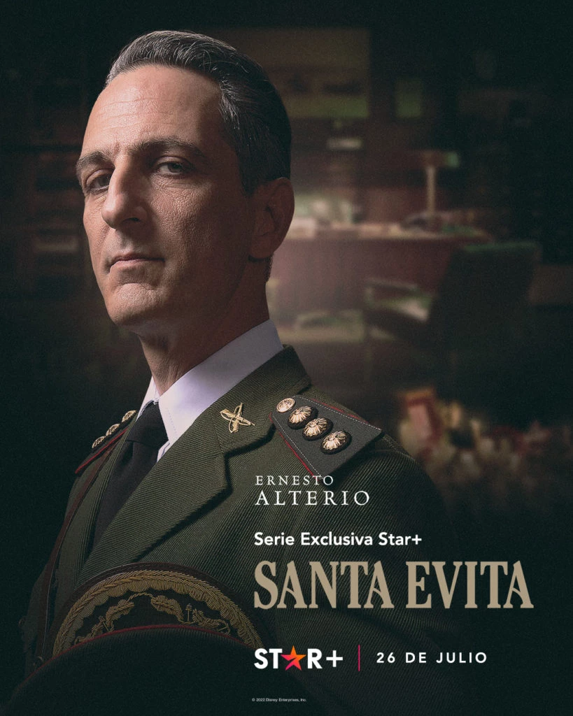 Ernesto Alterio interpreta al coronel Koening. 