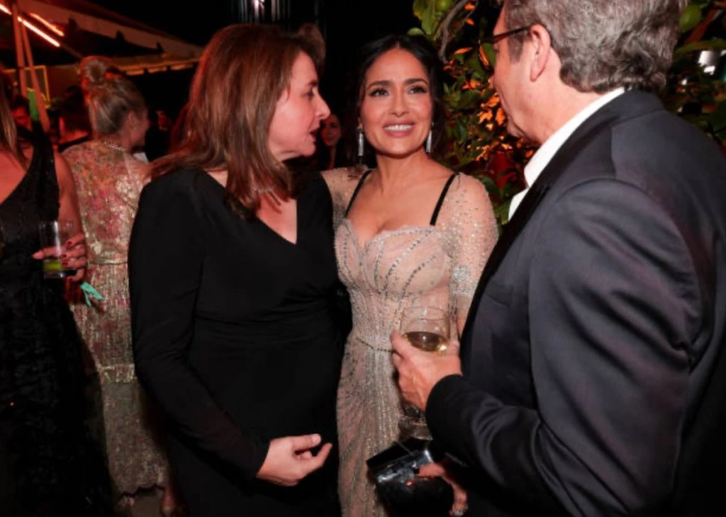 Victoria Alonso, Salma Hayek y Ricardo Darin en los Globos de Oro