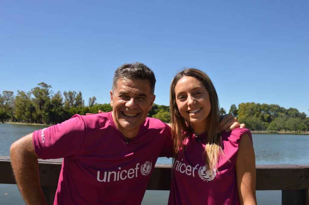 Sofi Martínez y Julian Weich serán los conductores de esta edición de la competencia que partirá el domingo desde las 8 de Figueroa Alcorta y Dorrego, en Palermo. Foto: Prensa UNICEF.