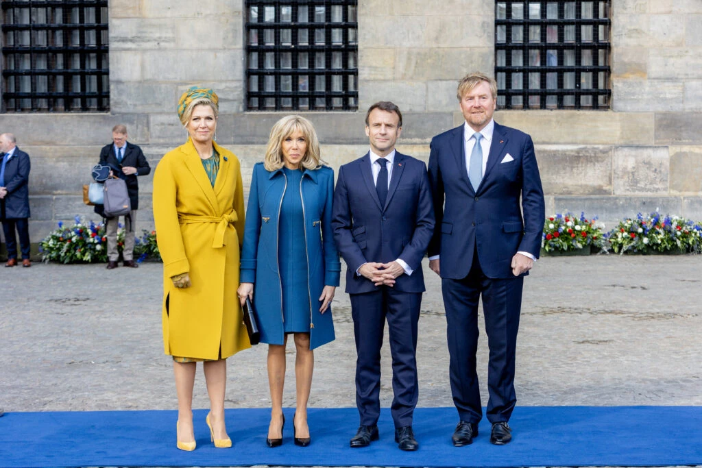 Duelo de estilos en el marco de la visita de Estado del presidente francés a Países Bajos. Crédito: Fotonoticias.