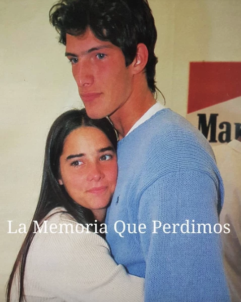  Iván de Pineda y Juana Viale en una versión de casi adolescentes. 