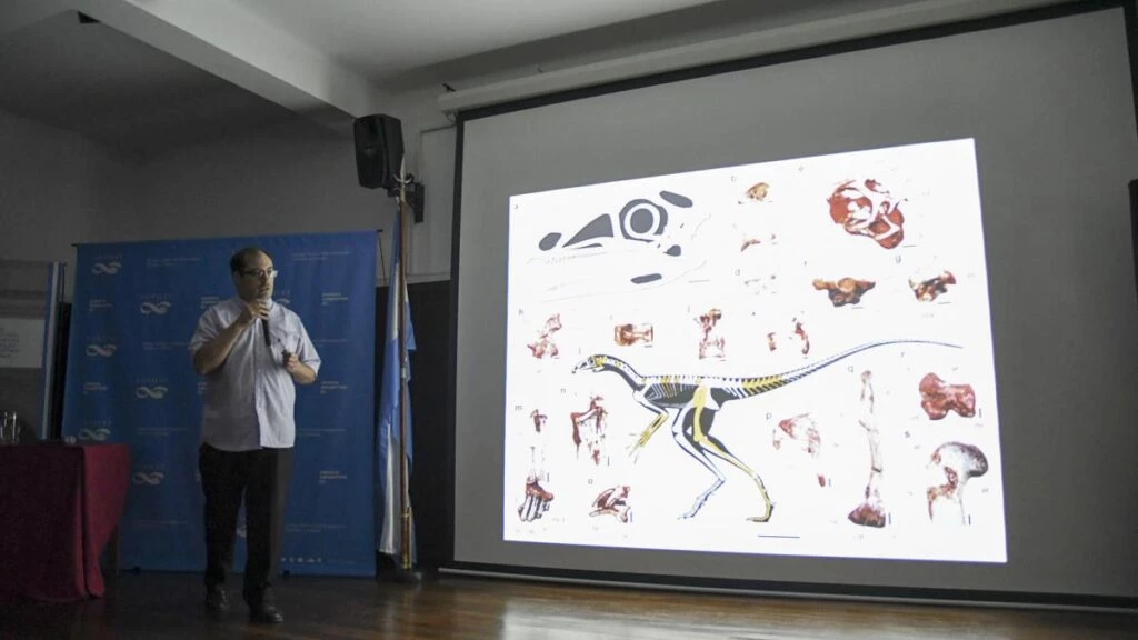 Martín Ezcurra durante la presentación en el Museo Nacional de Ciencias Naturales, en Parque Centenario. Foto archivo. 